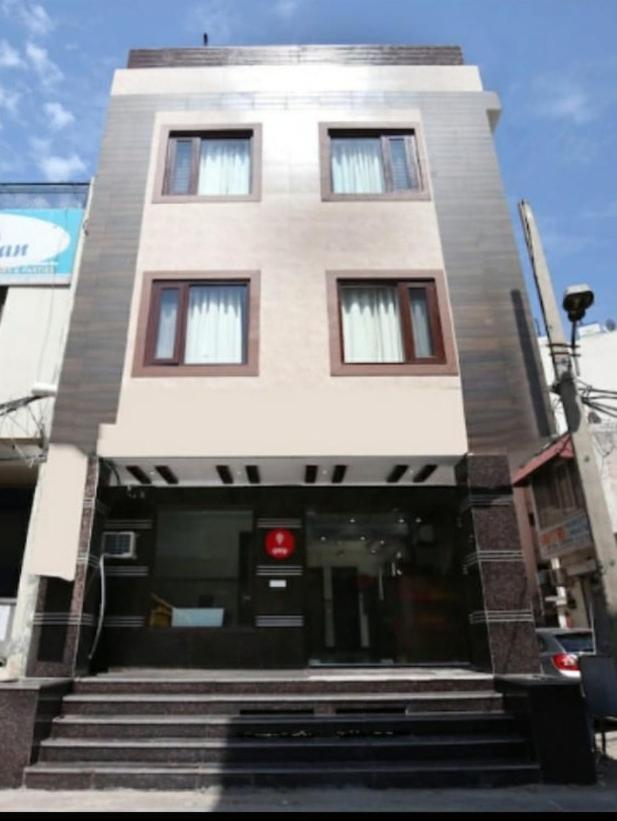 Hotel Silver Palm Zirakpur Экстерьер фото